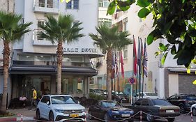 Malak Hotel